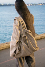 Load image into Gallery viewer, Everyday Satchel in Beige
